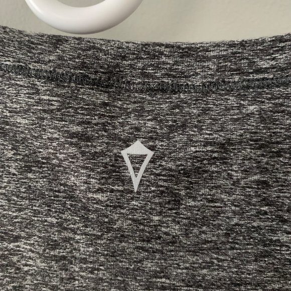 Ivivva Long Sleeve Top - Picture 3 of 5